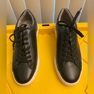 Kenneth Cole sneakers